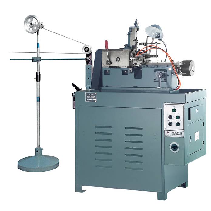 Quid est Ictibus in Lathe Machina Automatic Tapping?